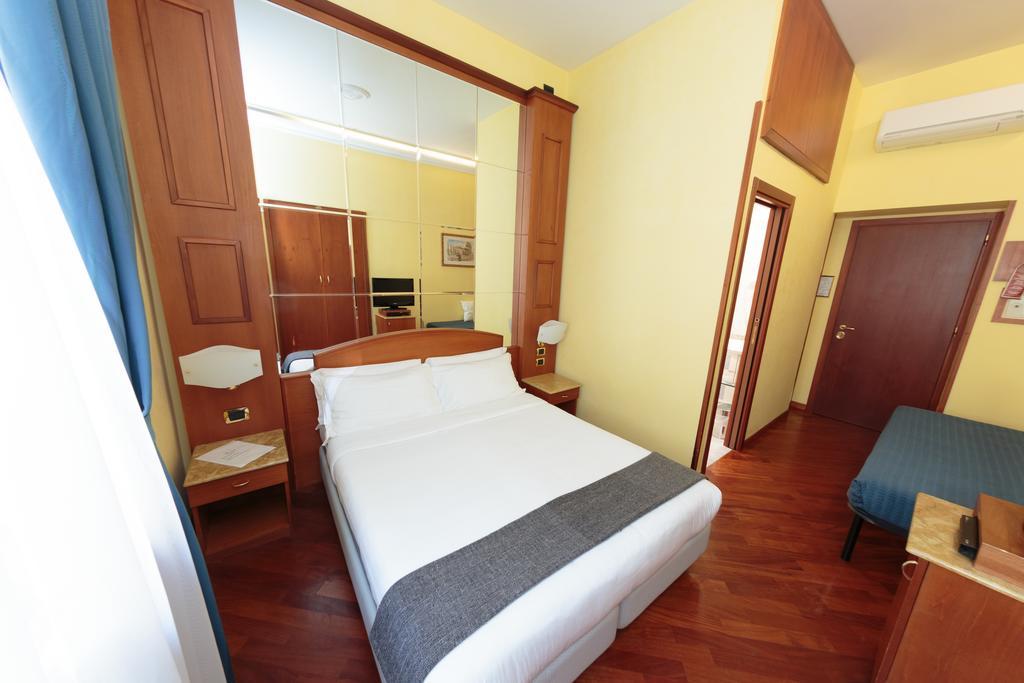 69 Manin Street Hotel Rome Bilik gambar